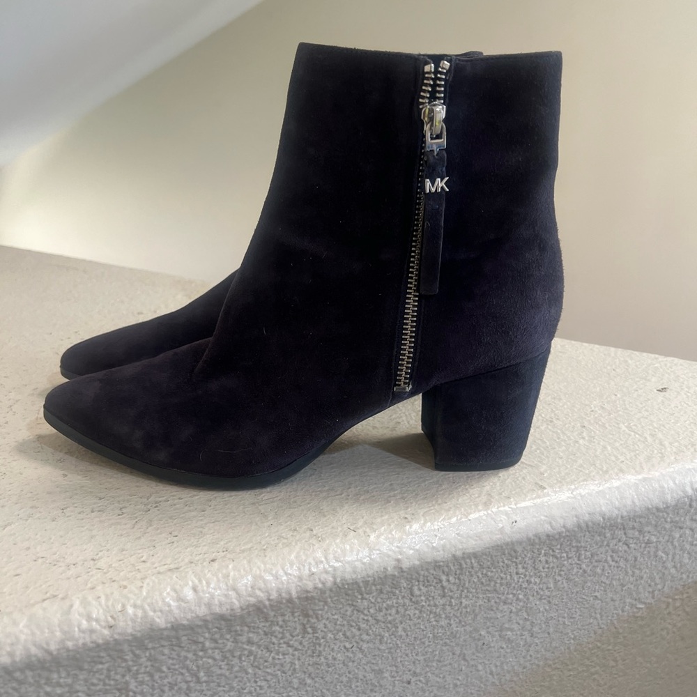 MICHAEL Kors Women Sz 9.5 Dawson Suede Leather Ankle Boots Booties  Admiral Blue